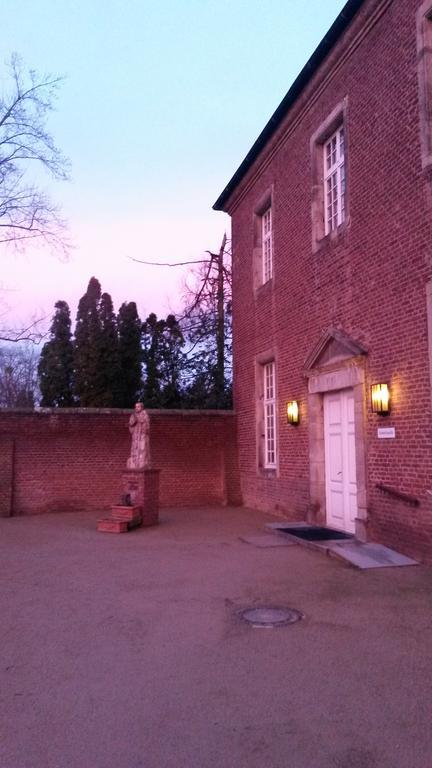 Kloster Langwaden Ґревенбройх Екстер'єр фото